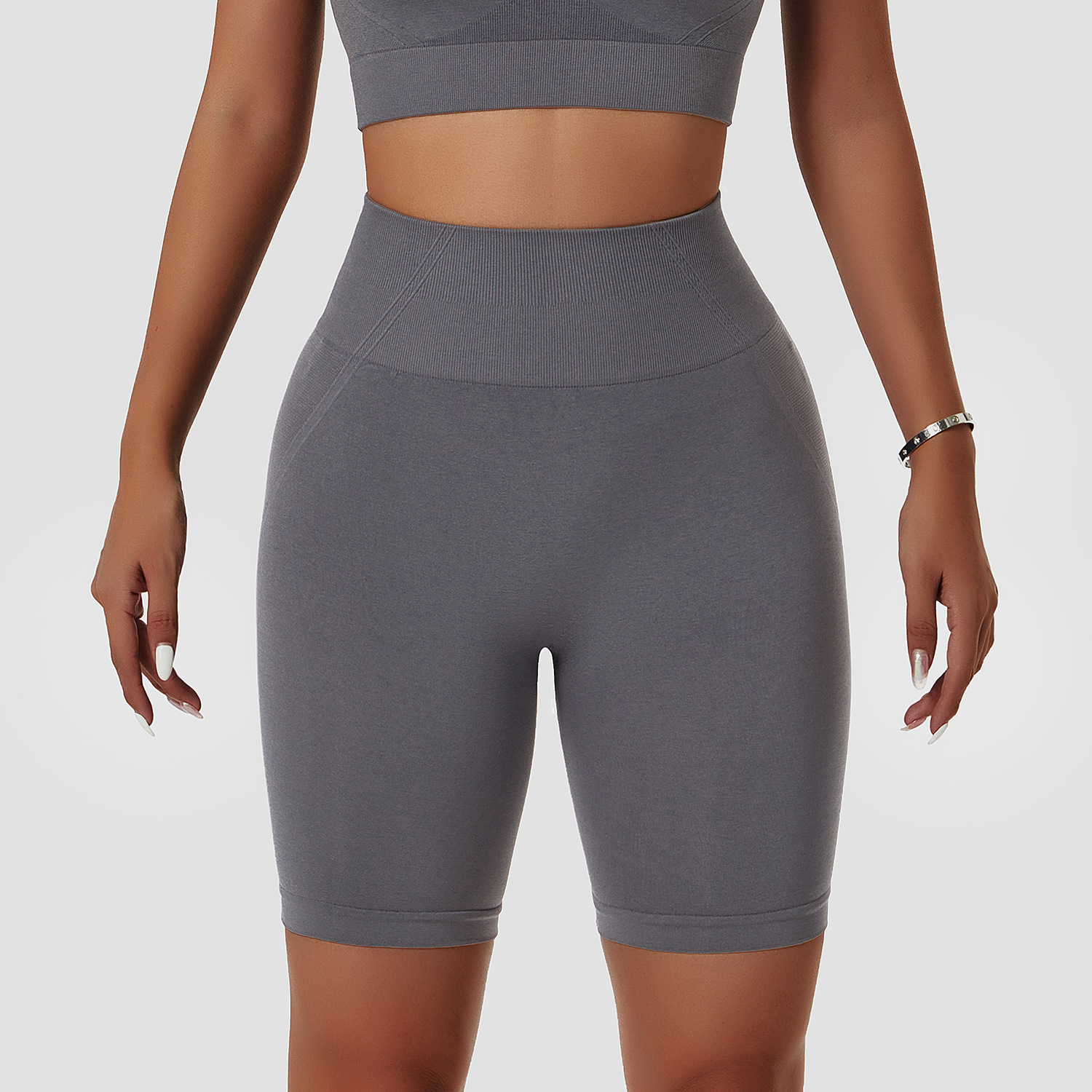 شورت الدراجة عالي الخصر بتقنية سلسة