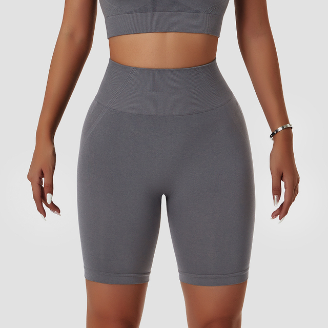 شورت الدراجة عالي الخصر بتقنية سلسة